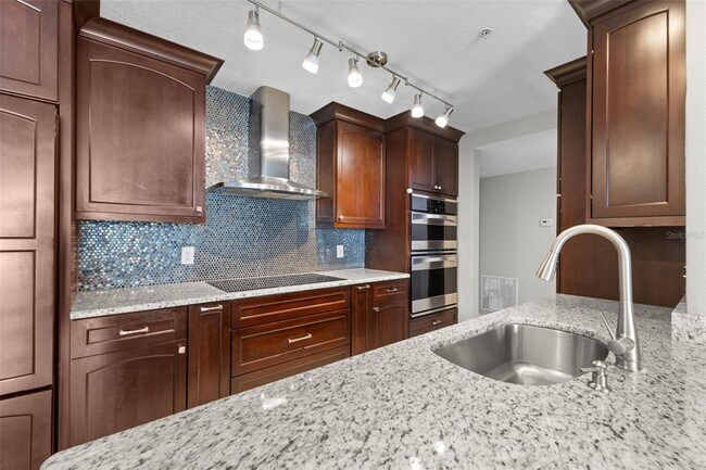 700 S Harbour Island Blvd Unit 421