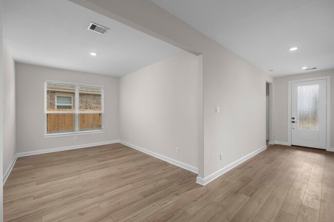 Photo - 3210 Banyan Dr