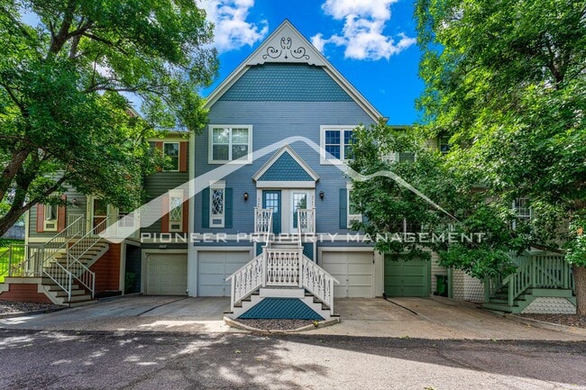 Building Photo - Fantastic Townhome with 1-Car Attached Garage and Central AC!