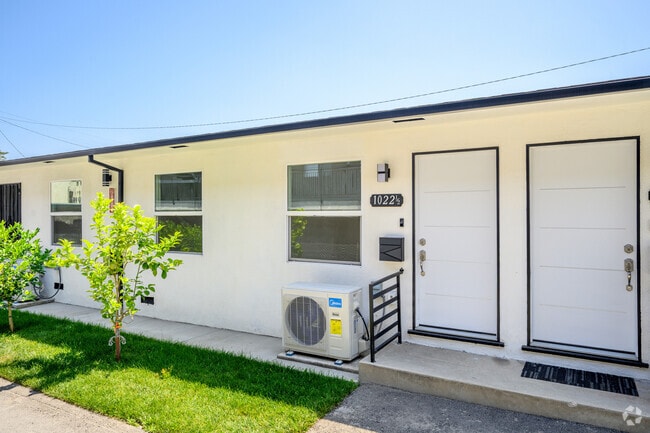 Building Photo - 1022 Spazier Ave Unit 1.5 Rental