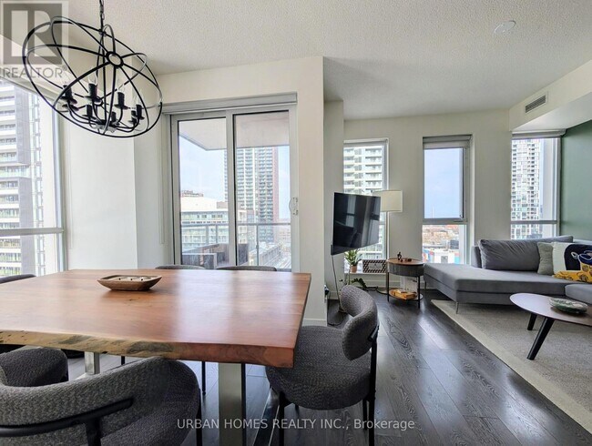 Photo - 170 Sumach St Unité 1212