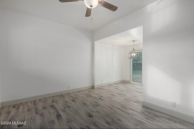 Building Photo - 6824 S Burcham Ave