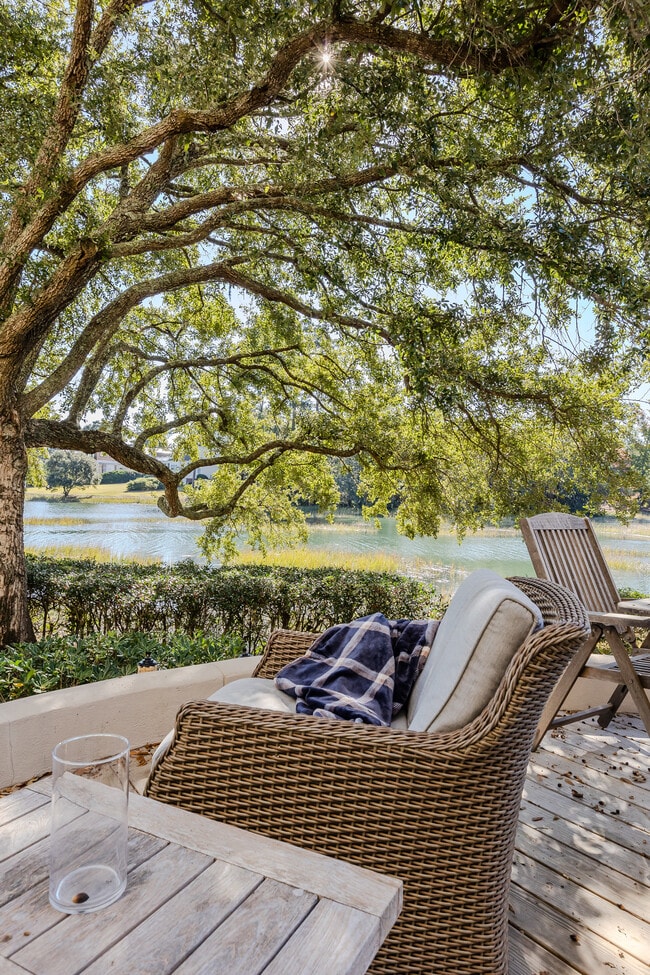 Photo - 345 Bradley Dr