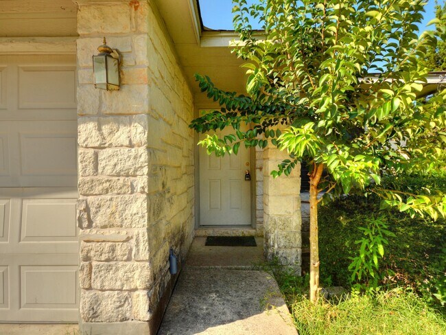 Photo - Armadillo Unit B