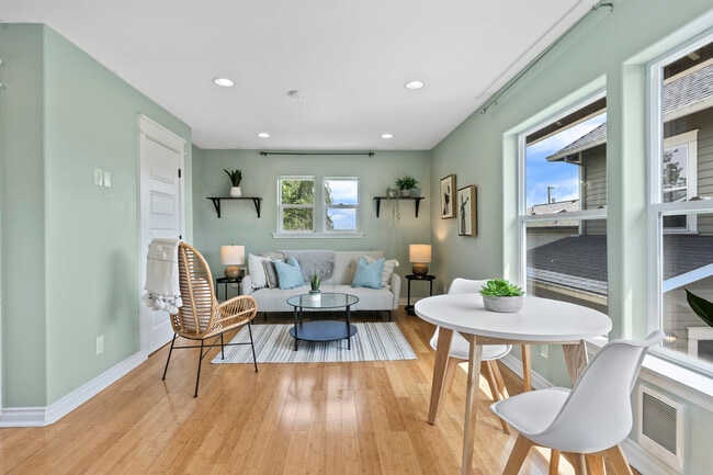 Photo - 7321 NE 8th Ave Casa Unidad B