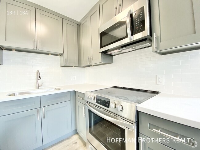 Building Photo - 410 S Manhattan Pl Unit 210A Rental