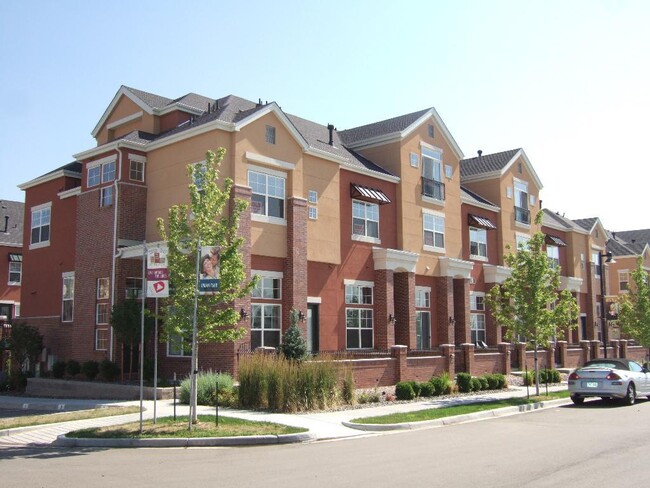 Photo - Rare Townhome in Park Hill with 2BR/2.5 Unit 875