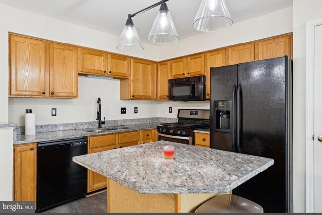 Photo - 12300 Sweetbriar Pl