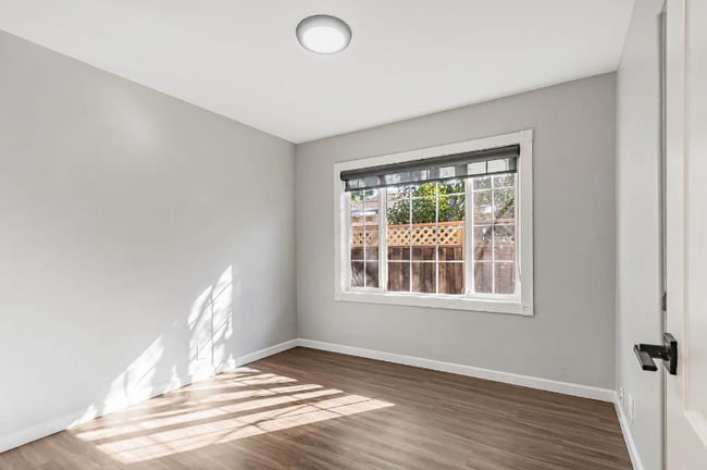 Photo - 2571 Los Coches Ave