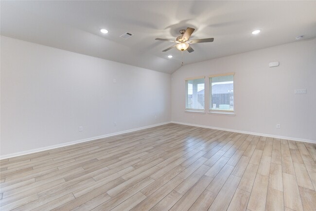 Building Photo - 2536 Malibu Gln Dr