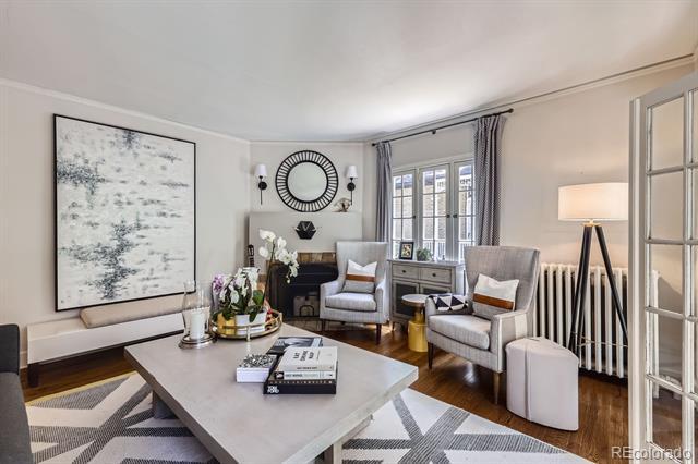 Photo - 2082 Cherry St