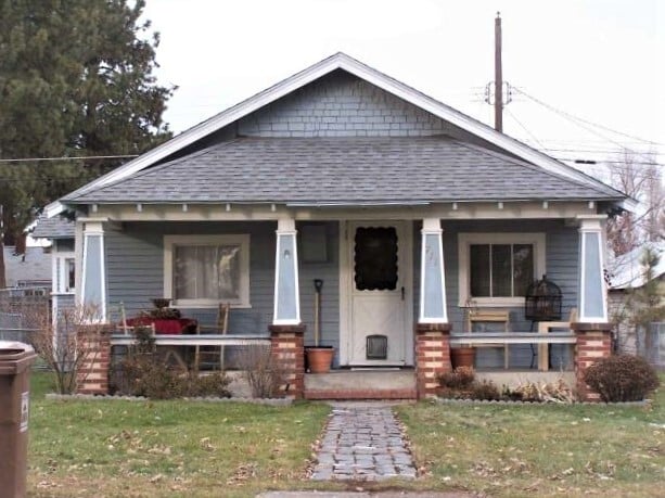 Building Photo - 711 E Princeton Ave