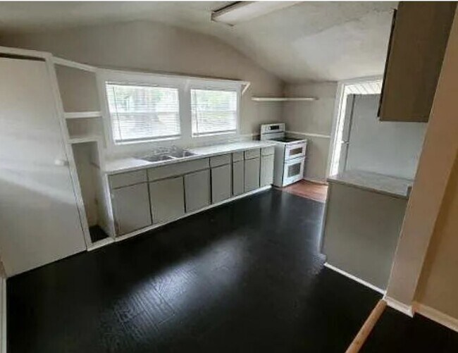 Photo - 10804 Old Gainesville Rd