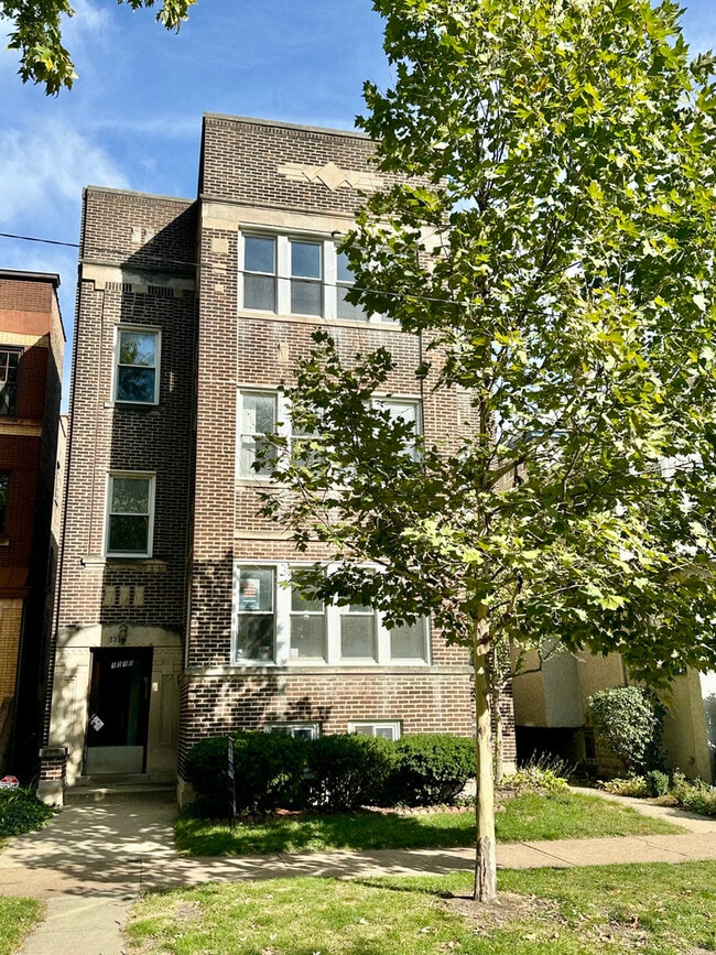 Building Photo - 1310 W Thorndale Ave Unit 3