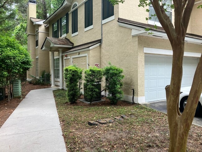 Building Photo - 3 BR / 2 BA at the Preserve