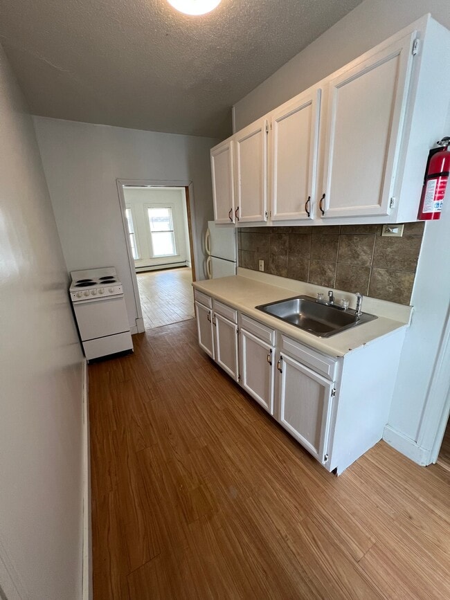 Photo - 59 Wall St Unit 4