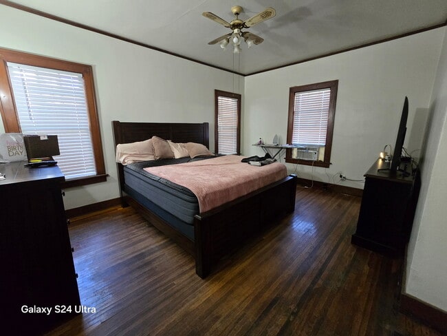 Photo - 525 N Highland Ave