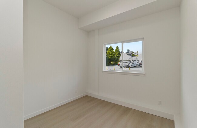 Photo - 5655 31st Ave SW Unit B