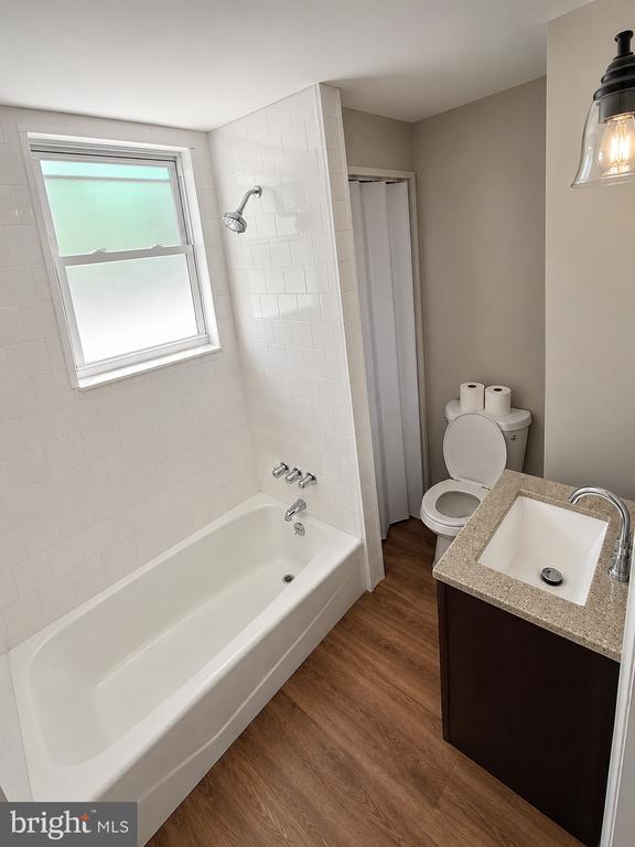 Photo - 3180 Tilton St