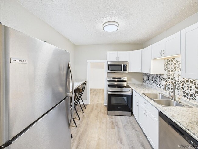 Photo - 404 S Race St