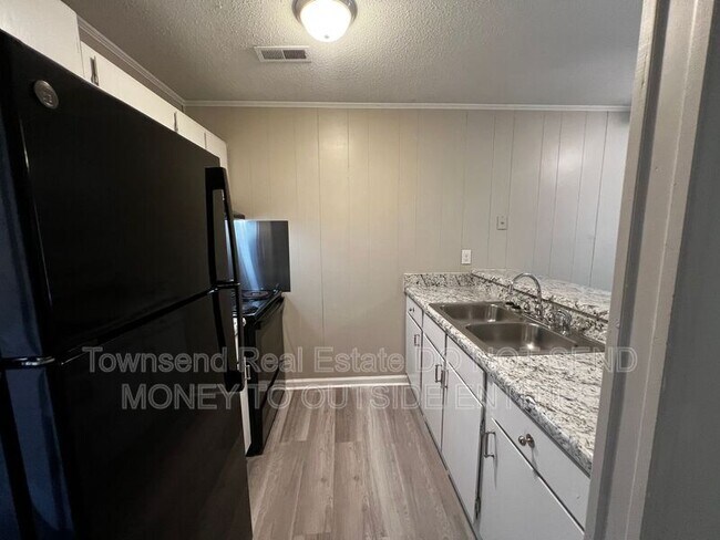 Photo - 5874 Century Oaks Dr