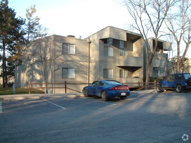 Chimney Hill Apartments - Chimney Hill Apartments
