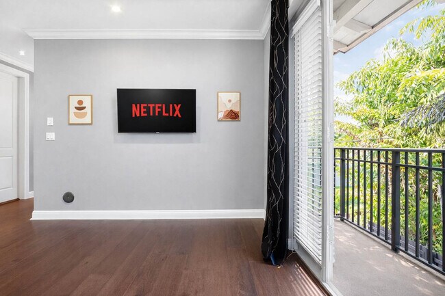 Photo - 1705 NE 11th St Unidad SI ID1372360P