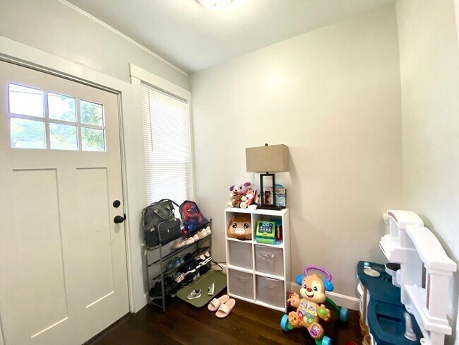 Photo - 76 Mill St Unit 1