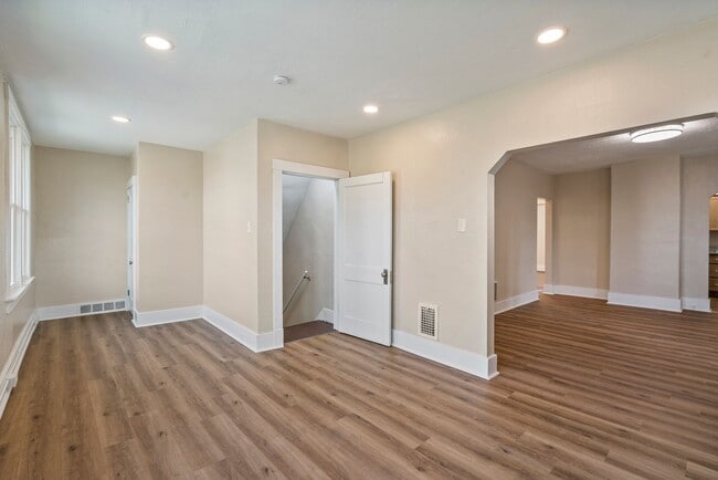 Photo - 1680 Potomac Ave Unidad 2