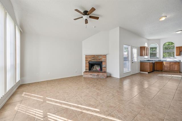 Photo - 1602 Develon Dr