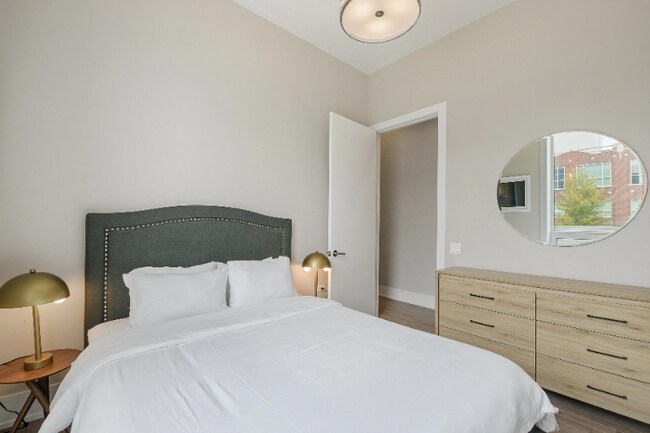 Photo - 939 N Crosby St