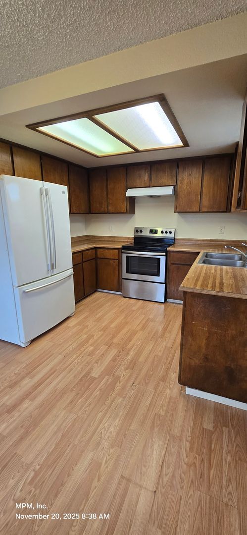 Building Photo - 515 14th St Unit 575