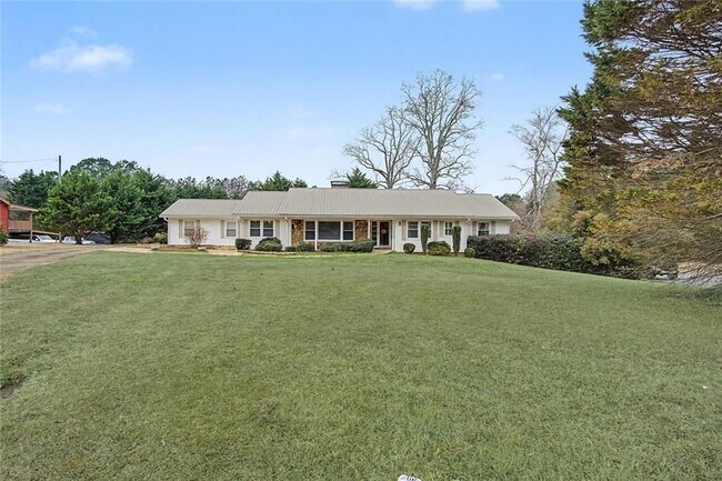 Photo - 1001 Wiley Bridge Rd