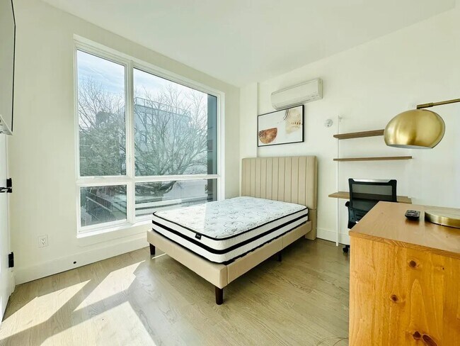 Furnished room/NOT APARTMENT