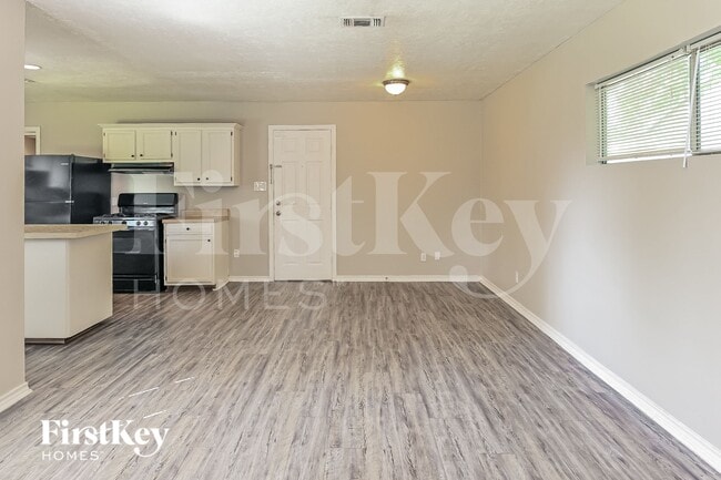 Photo - 712 McCardell Dr