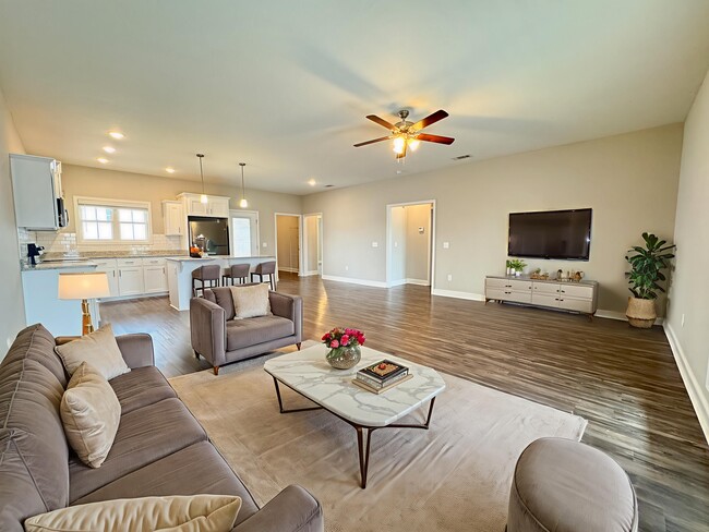 Building Photo - 93 Stockyard Rd