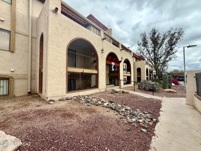 Photo - 6341 N Barcelona Ct Unit 809