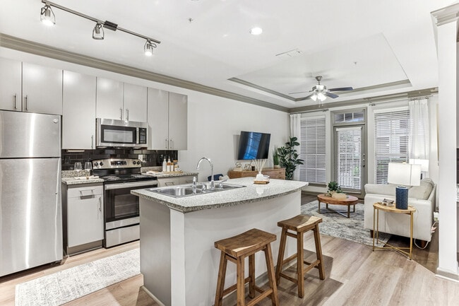 Avana Uptown apartments — community photo