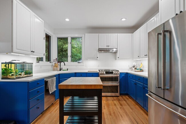 Photo - Beautiful Home in the Desirable Bel Arbor Community!