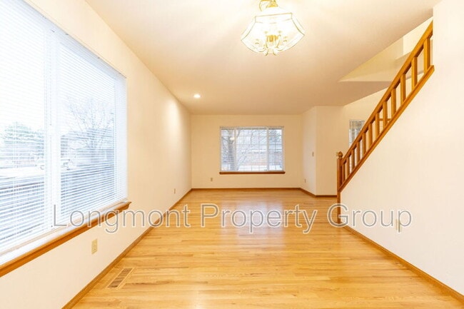 Photo - 709 Clarendon Dr