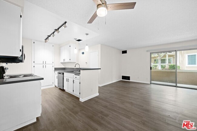 Building Photo - 8715 Weybridge Pl Rental
