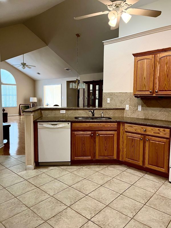 Photo - 30 Wildwood Dr