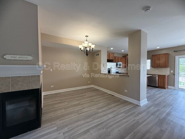 Photo - 112 Lakeshore Dr