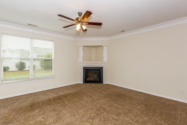 Photo - 7911 Hereford St