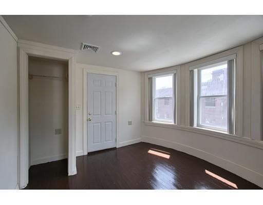 Photo - 15 Broadway-Unit 2 Unidad 2