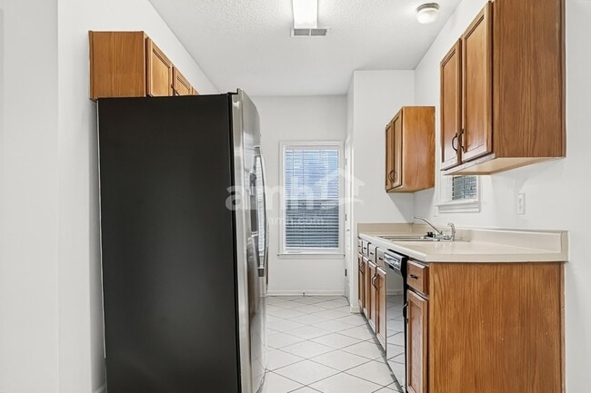 5633 Michaelson Dr