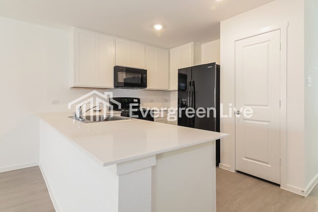 Photo - 1025 Calley Pear Trl