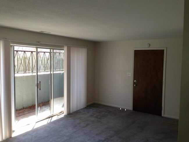 Photo - 3521 Walnut St Apartment Unit 10