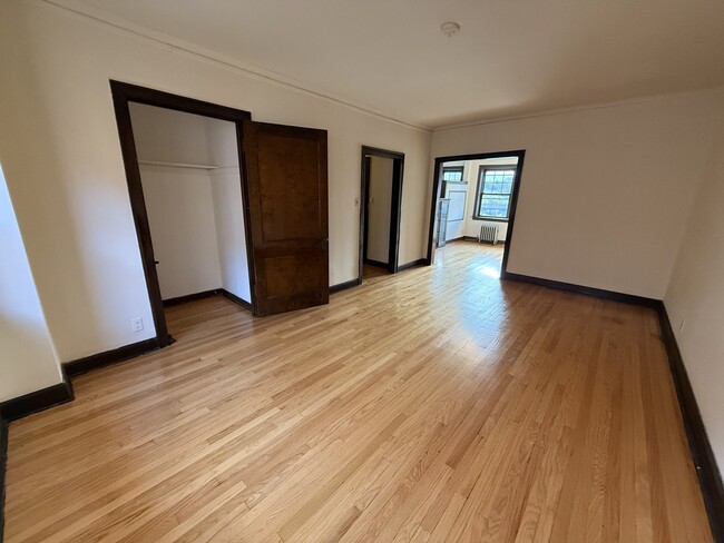 Photo - 3258 Maple Ave Unit 2G