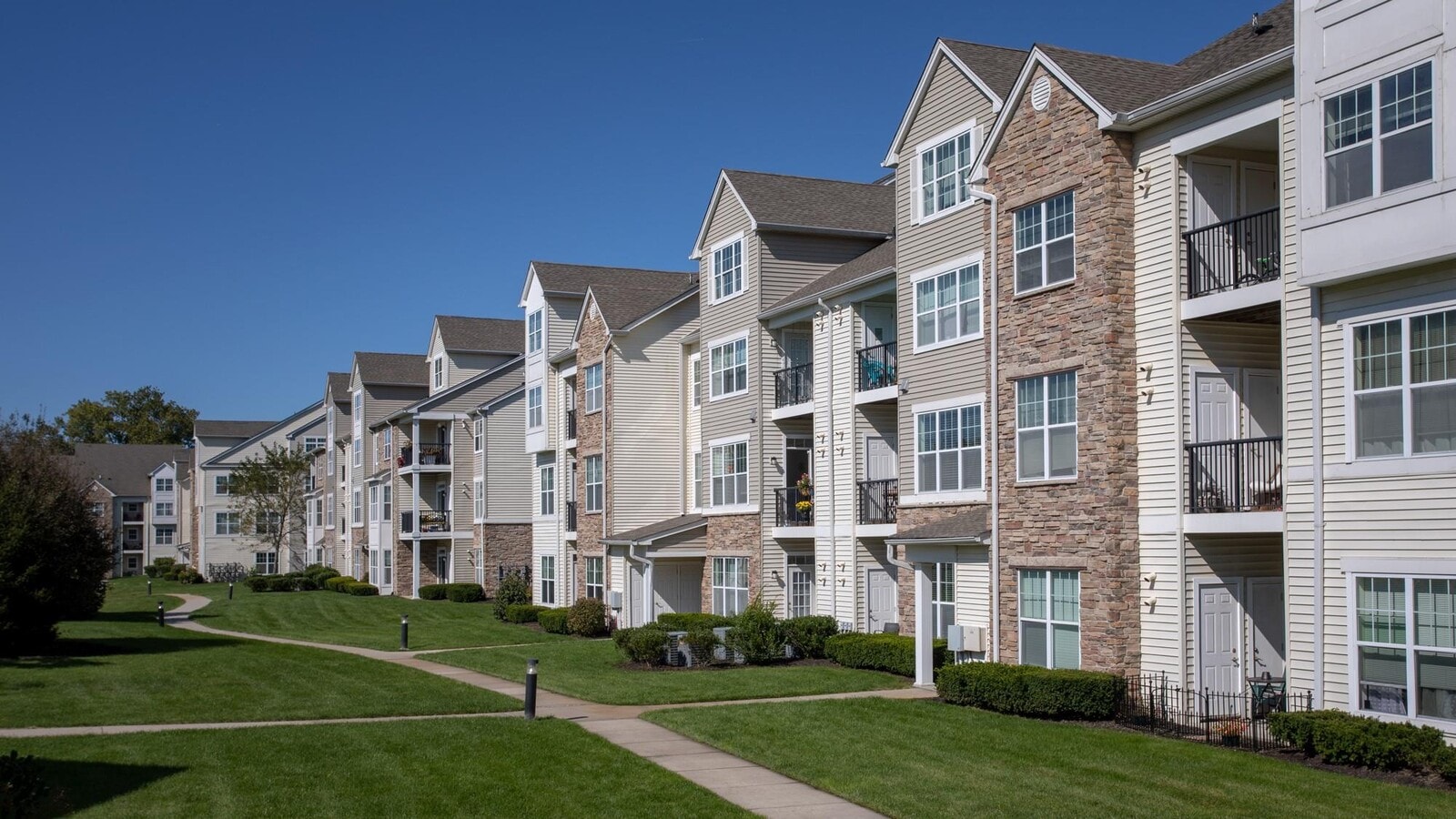Photo - 836 Charles Pond Dr Unit 08-836